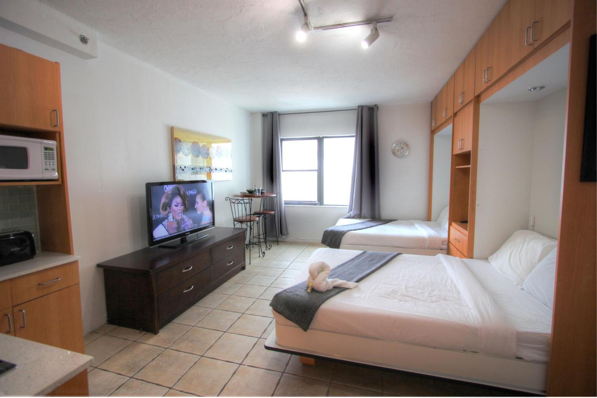 Deluxe Studios And Apartments At The Casablanca Miami Beach Habitación foto